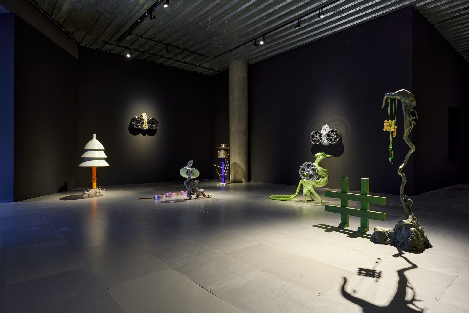 Guan Xiao | "Cloud Walkers" @ Leeum Museum of Art - 天线空间 ANTENNA SPACE