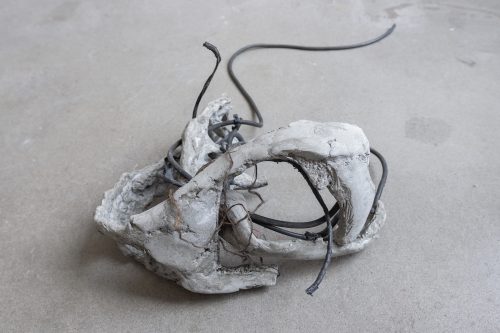 Mire Lee, Untitled (Broken Heads Hugging Piece), 2025 Mire Lee, Untitled (Broken Heads Hugging Piece), 2025